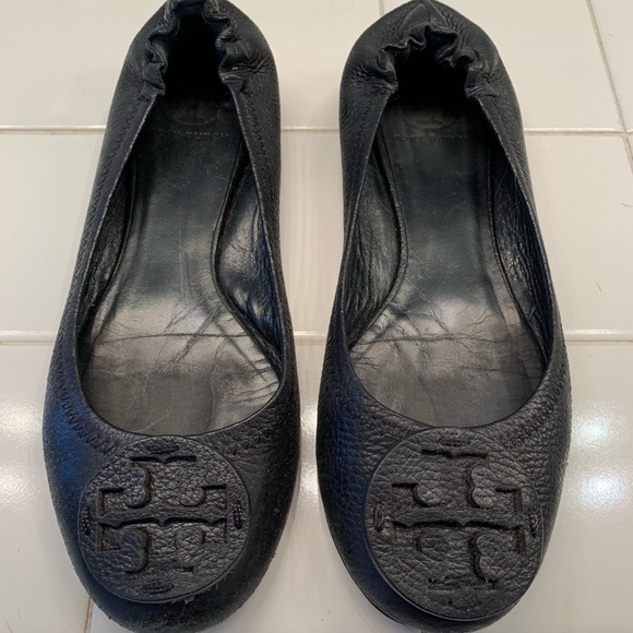 Tory Burch pebbled black leather flats - Picture 1 of 6